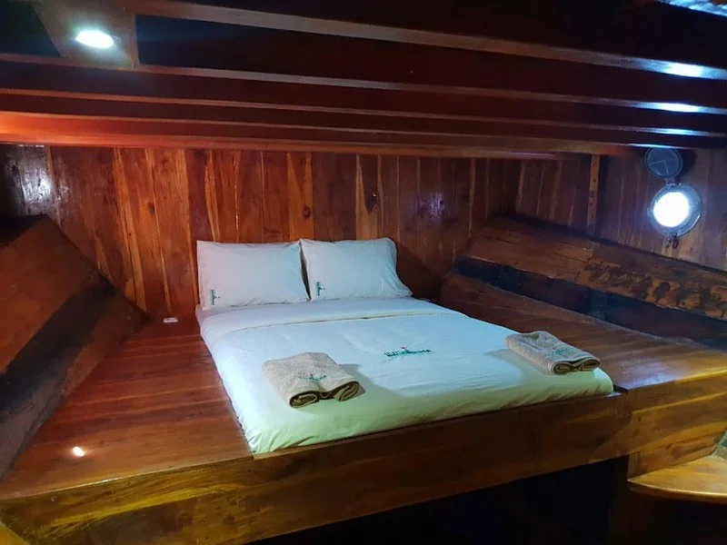 Voyager Lower Cabin - Image 1